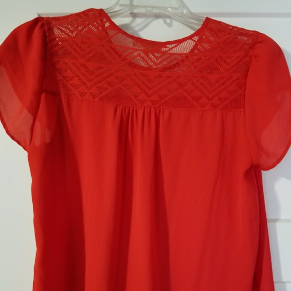 Pretty top - Picture 2 of 2